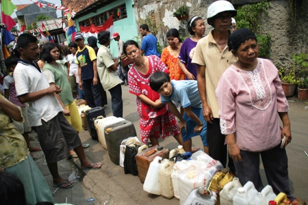 Menteri Keuangan Ingin Pengendalian BBM Tetap Diterapkan